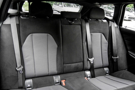 BMW Seria 3 Touring 330i xDrive M Sport