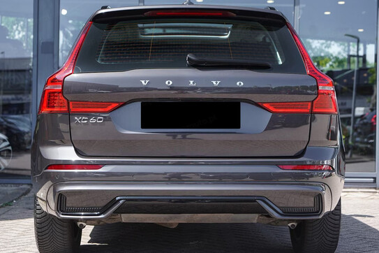 Volvo XC60 T6 Plug-In Hybrid AWD Plus Dark