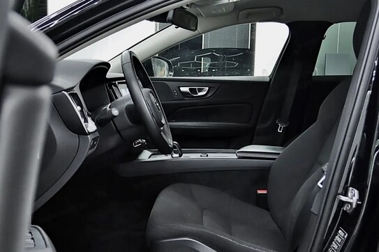 Volvo V60 B3 B R-Design aut